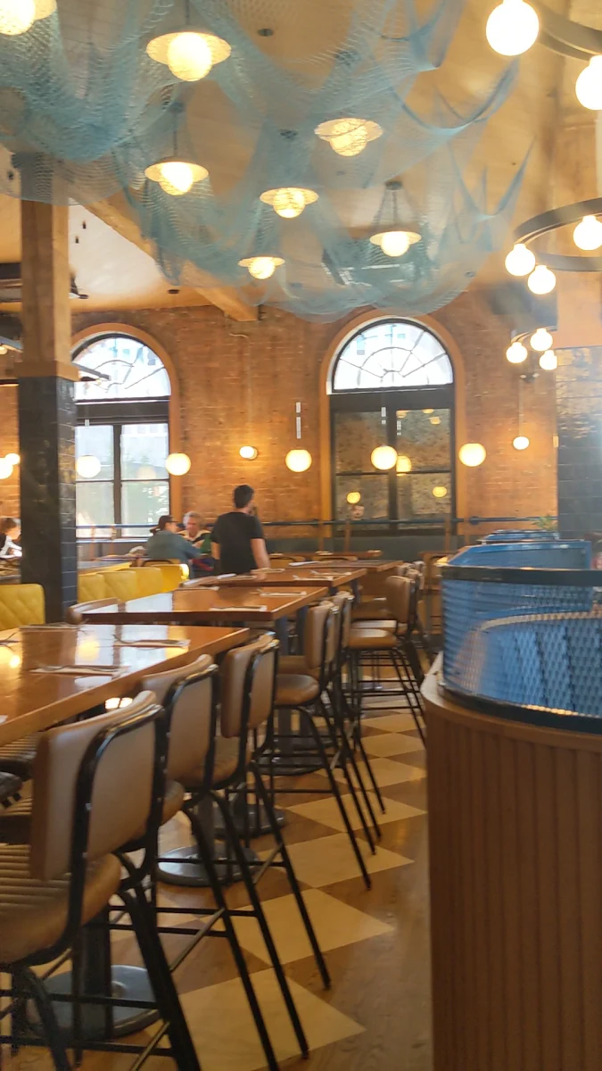 Vibe, Sea Rocket Oyster House
