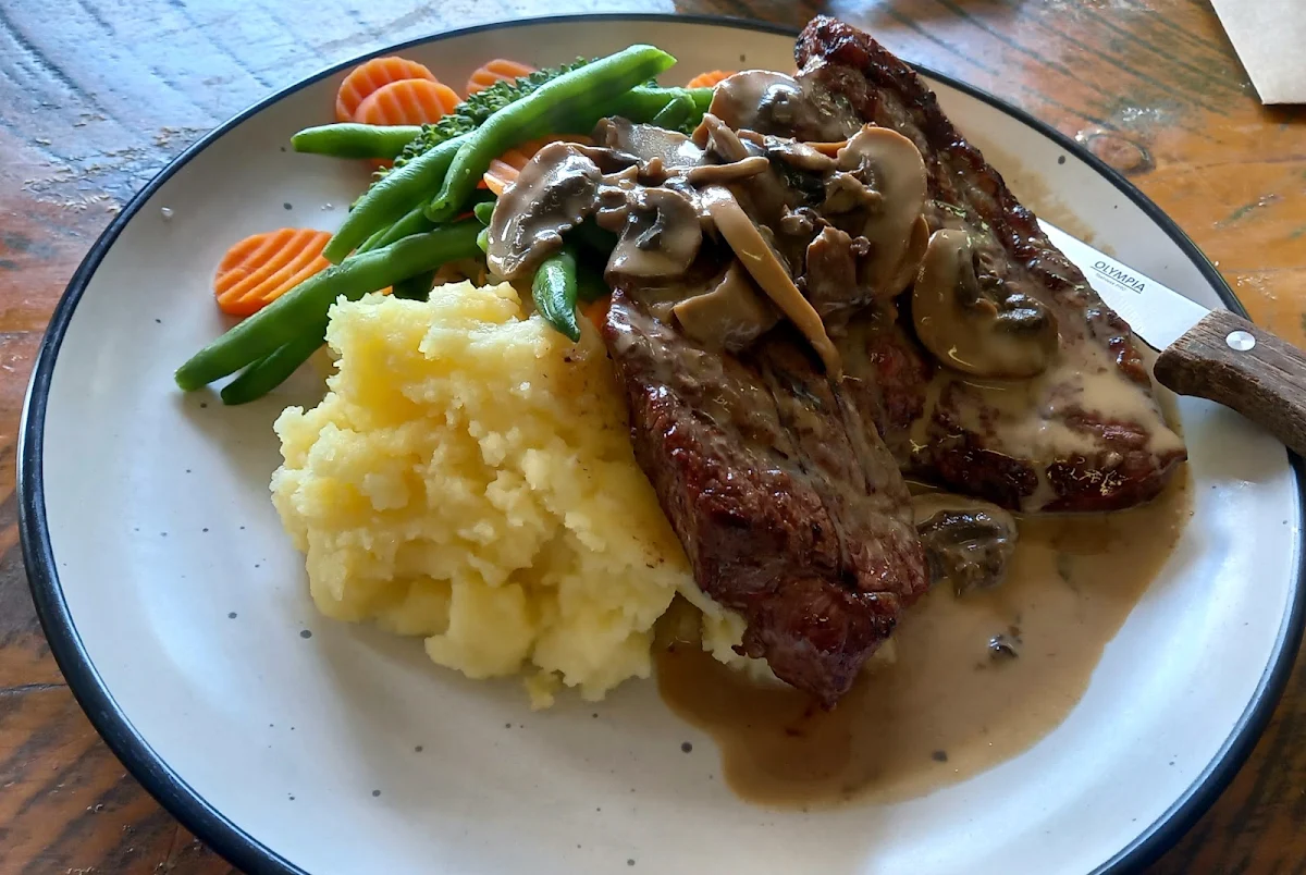 Food & drink, Commercial Hotel Aberdeen