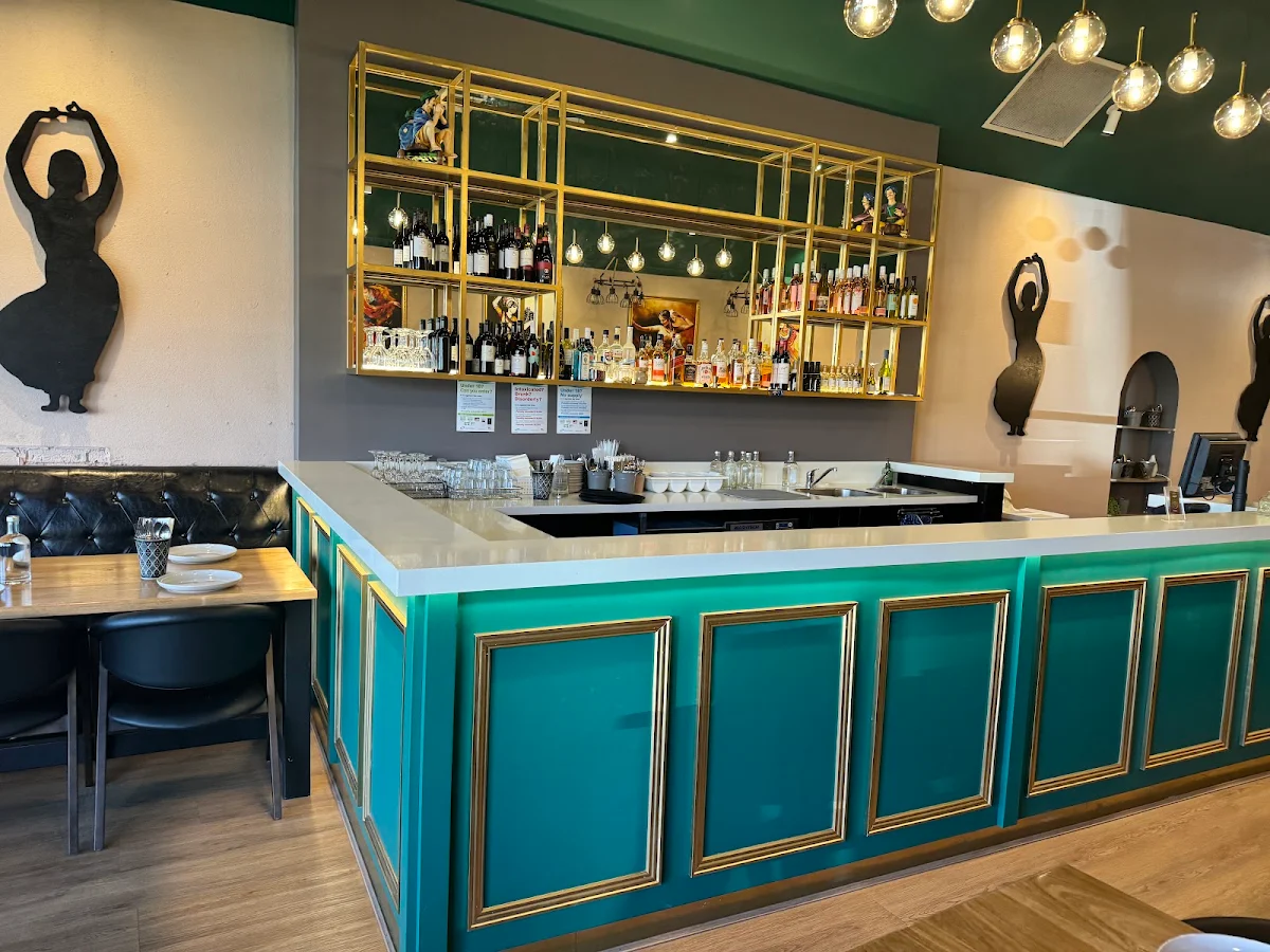 Vibe, Tandoor Indian Cuisine