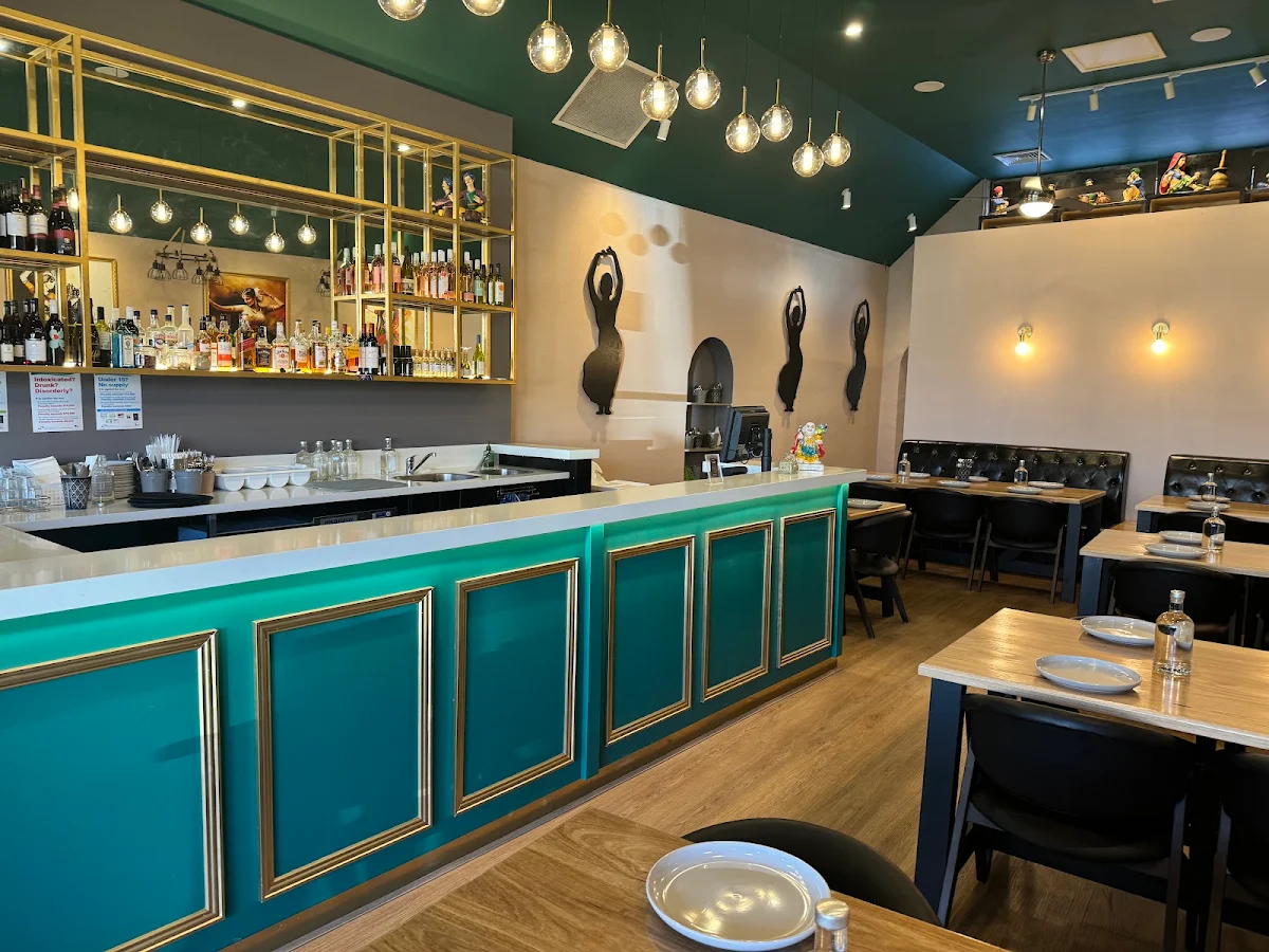 Vibe, Tandoor Indian Cuisine