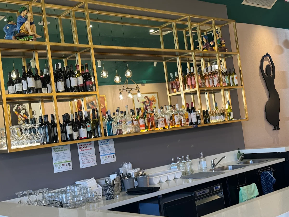 Vibe, Tandoor Indian Cuisine