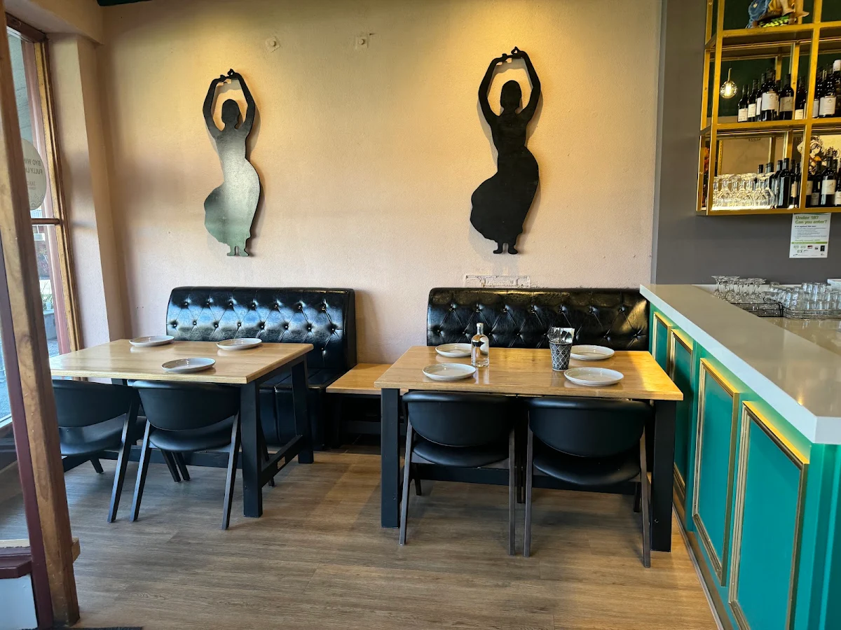 Vibe, Tandoor Indian Cuisine