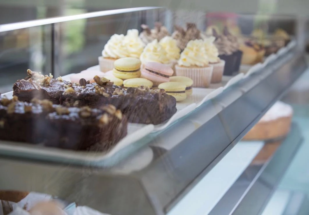Food & drink, La Belle Cafe