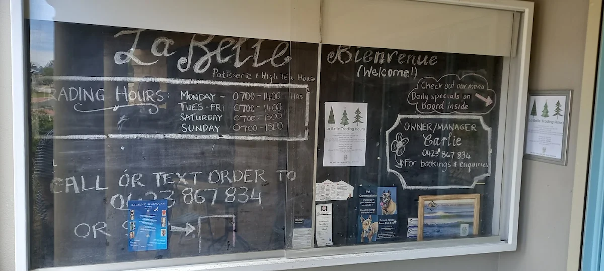 Menu, La Belle Cafe