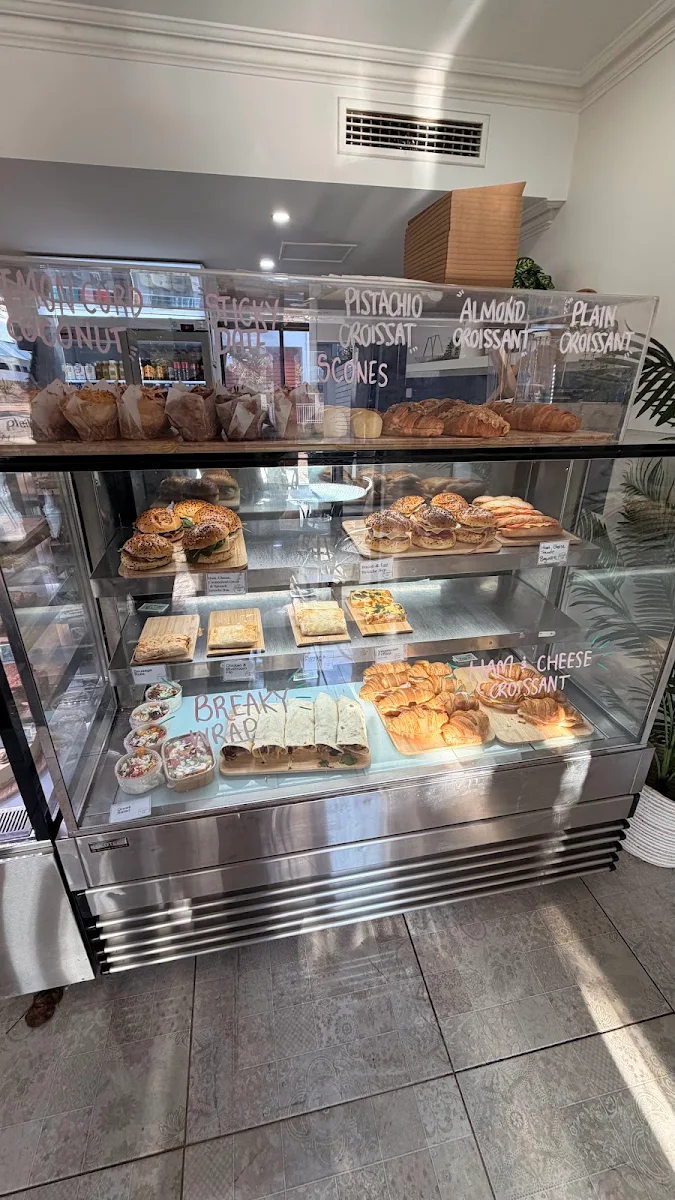 Vibe, La Belle Cafe