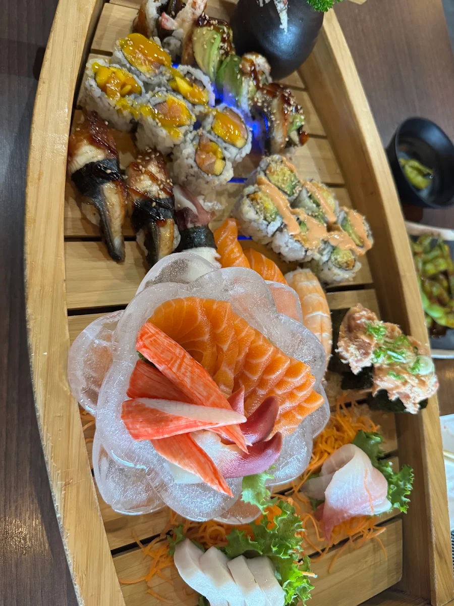 Food & drink, Golden Maki Japanese Restaurant