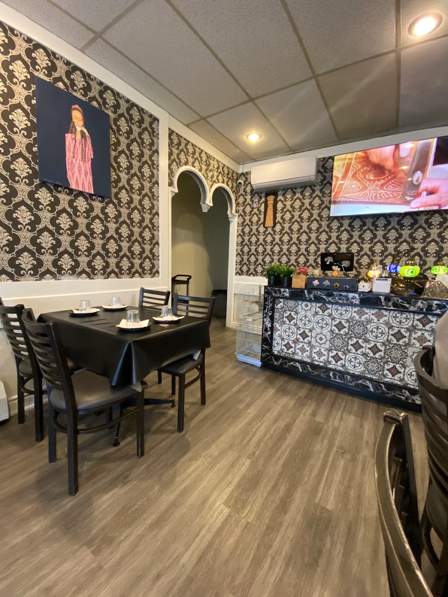 Vibe, Urumchi Uyghur Cuisine