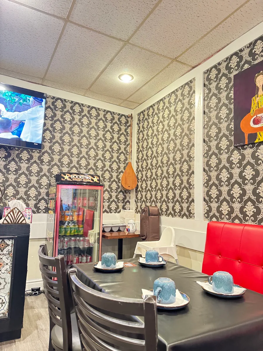 Vibe, Urumchi Uyghur Cuisine