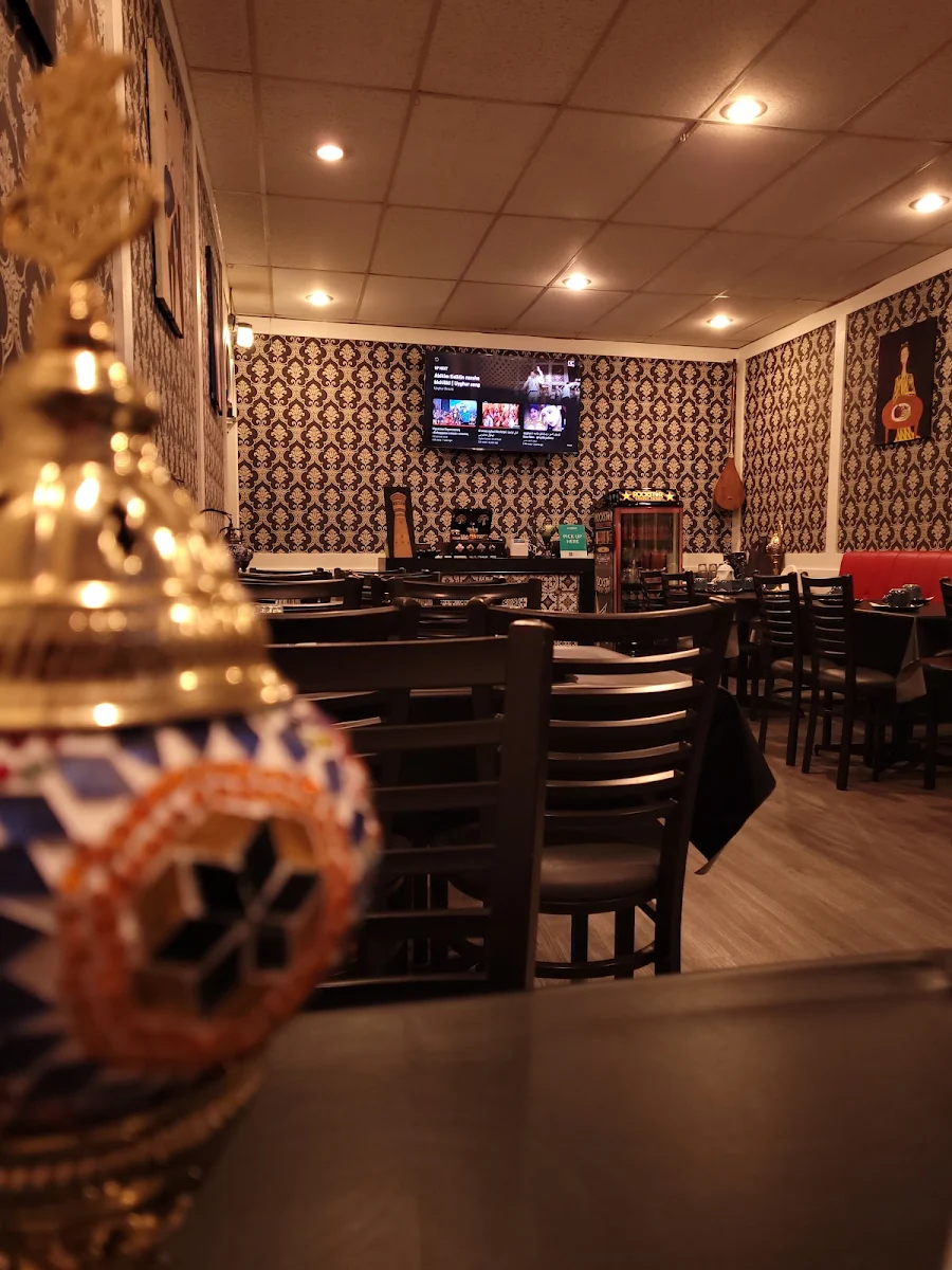 Vibe, Urumchi Uyghur Cuisine