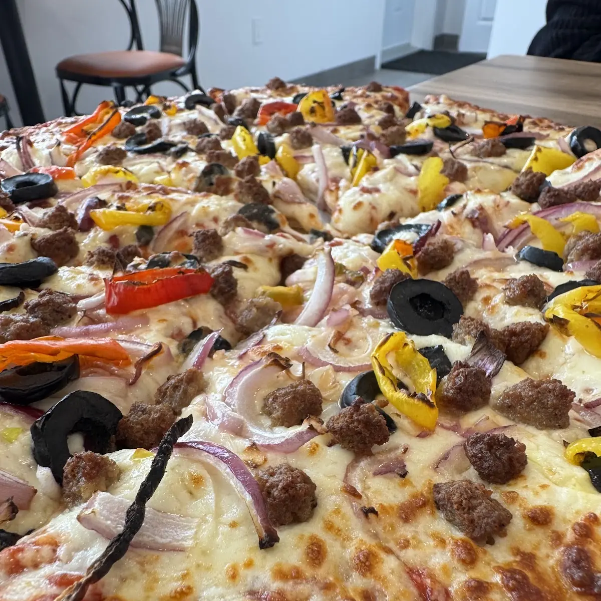 Food & drink, Resto Pizza Roxham