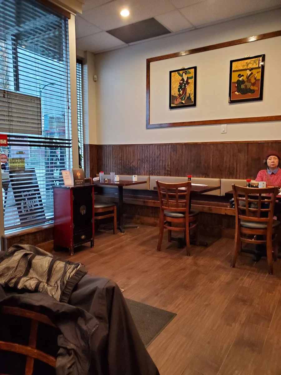 Vibe, Hime Sushi