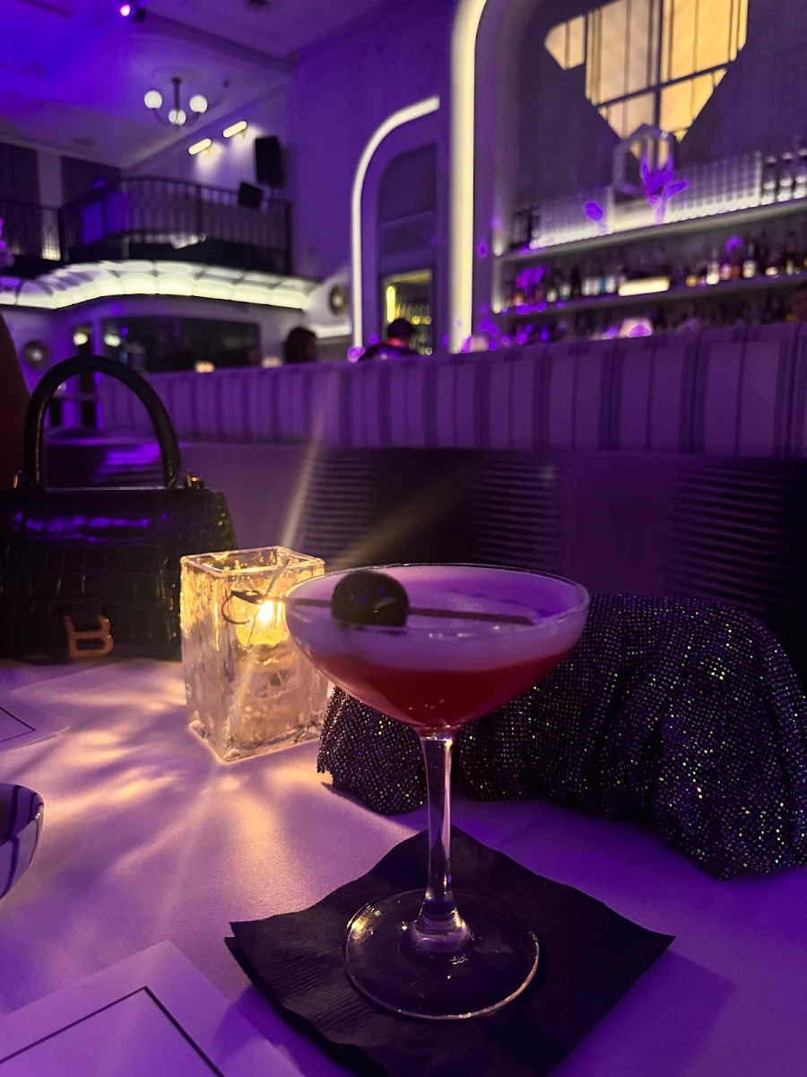 Food & drink, Mademoiselle Raw Bar + Grill
