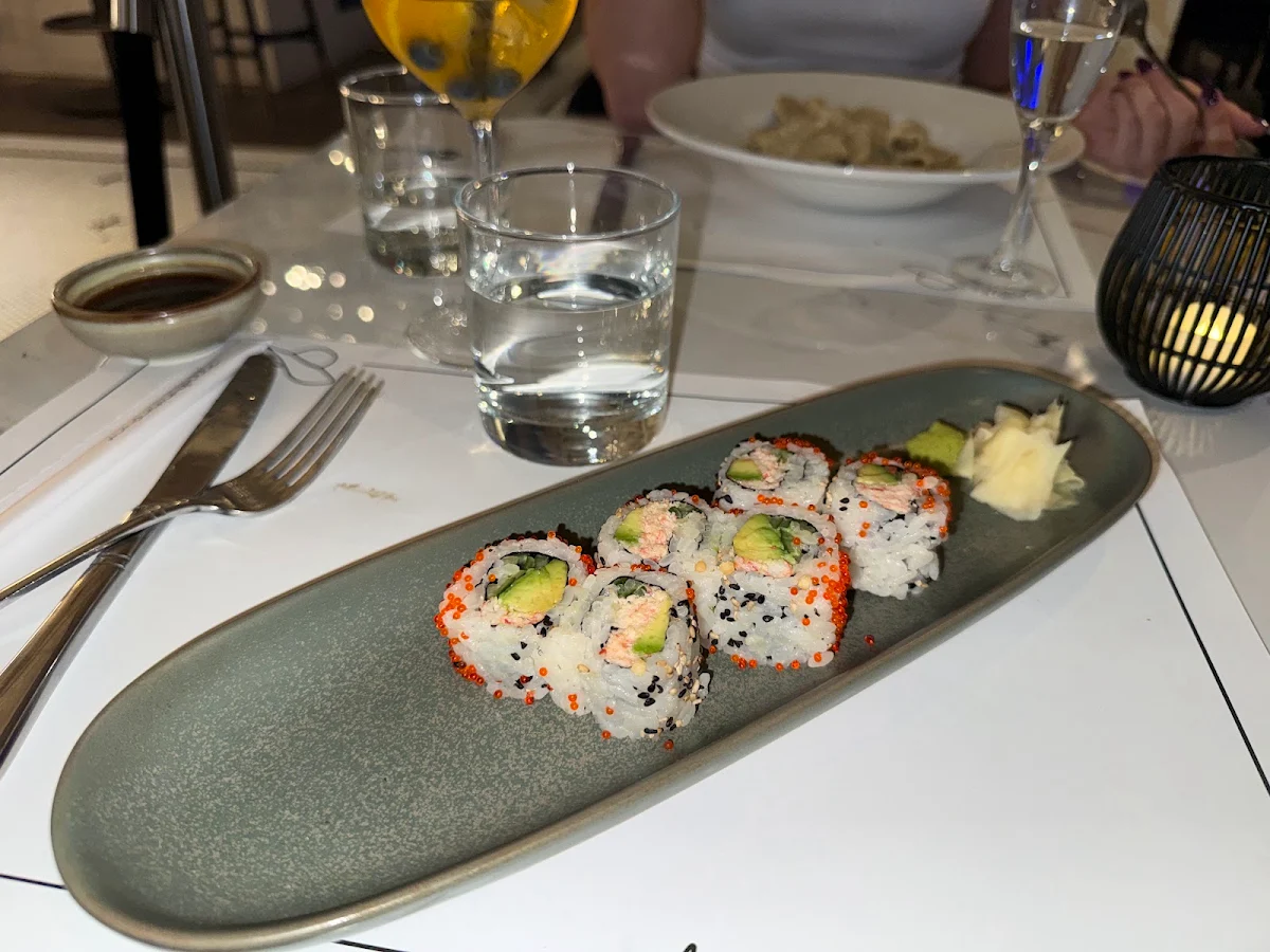Food & drink, Mademoiselle Raw Bar + Grill