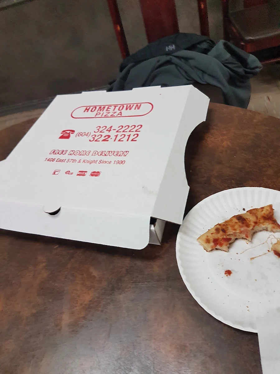 Food & drink, Hometown Pizza