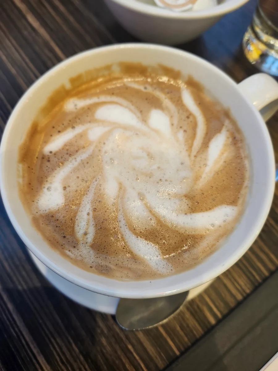 Food & drink, Allô mon Coco Vieux Montréal