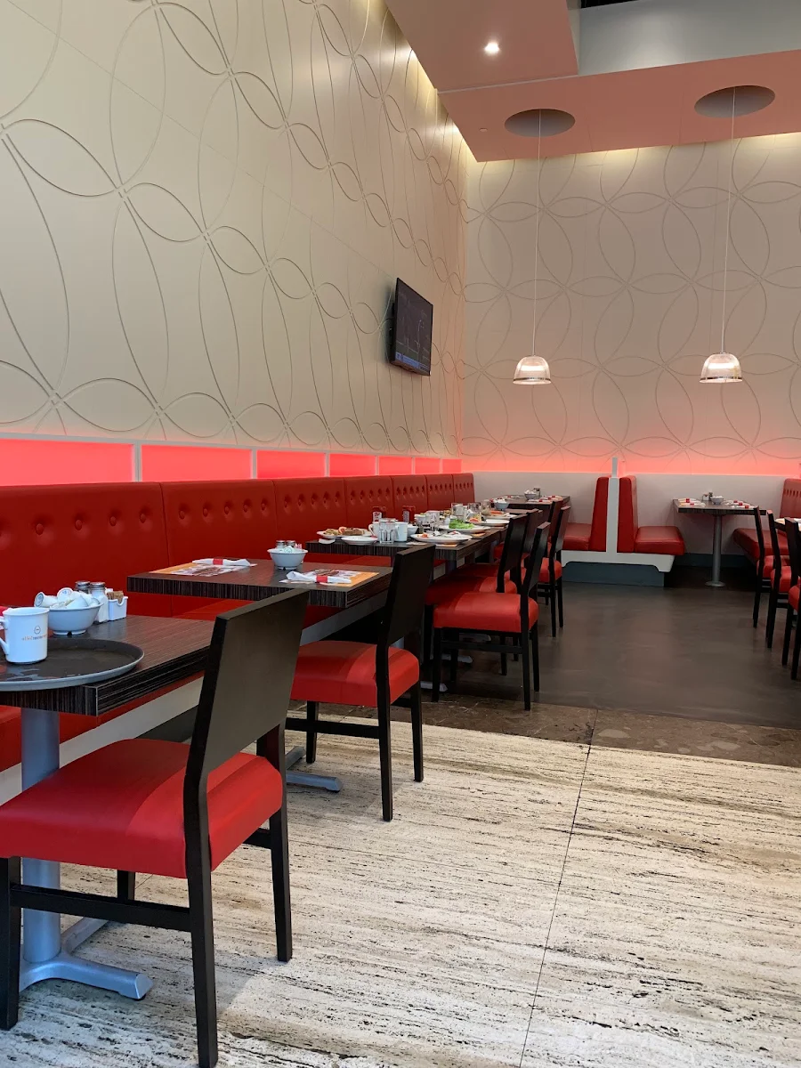 Vibe, Allô mon Coco Vieux Montréal