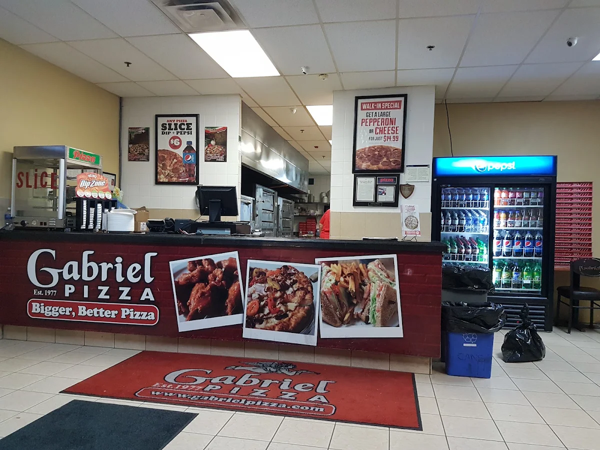 Vibe, Gabriel Pizza