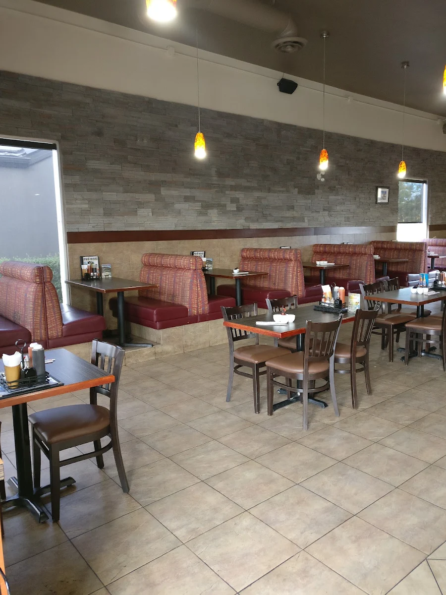 Vibe, Pho Hoai Vietnamese Beef House Okotoks