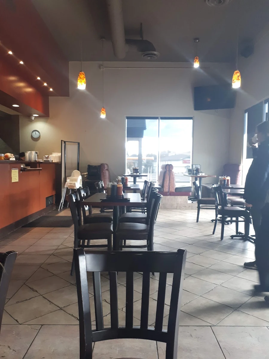 Vibe, Pho Hoai Vietnamese Beef House Okotoks