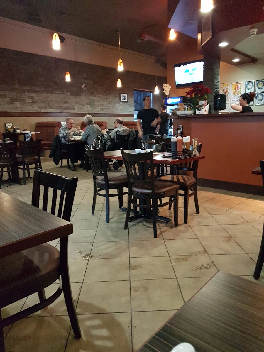 Vibe, Pho Hoai Vietnamese Beef House Okotoks