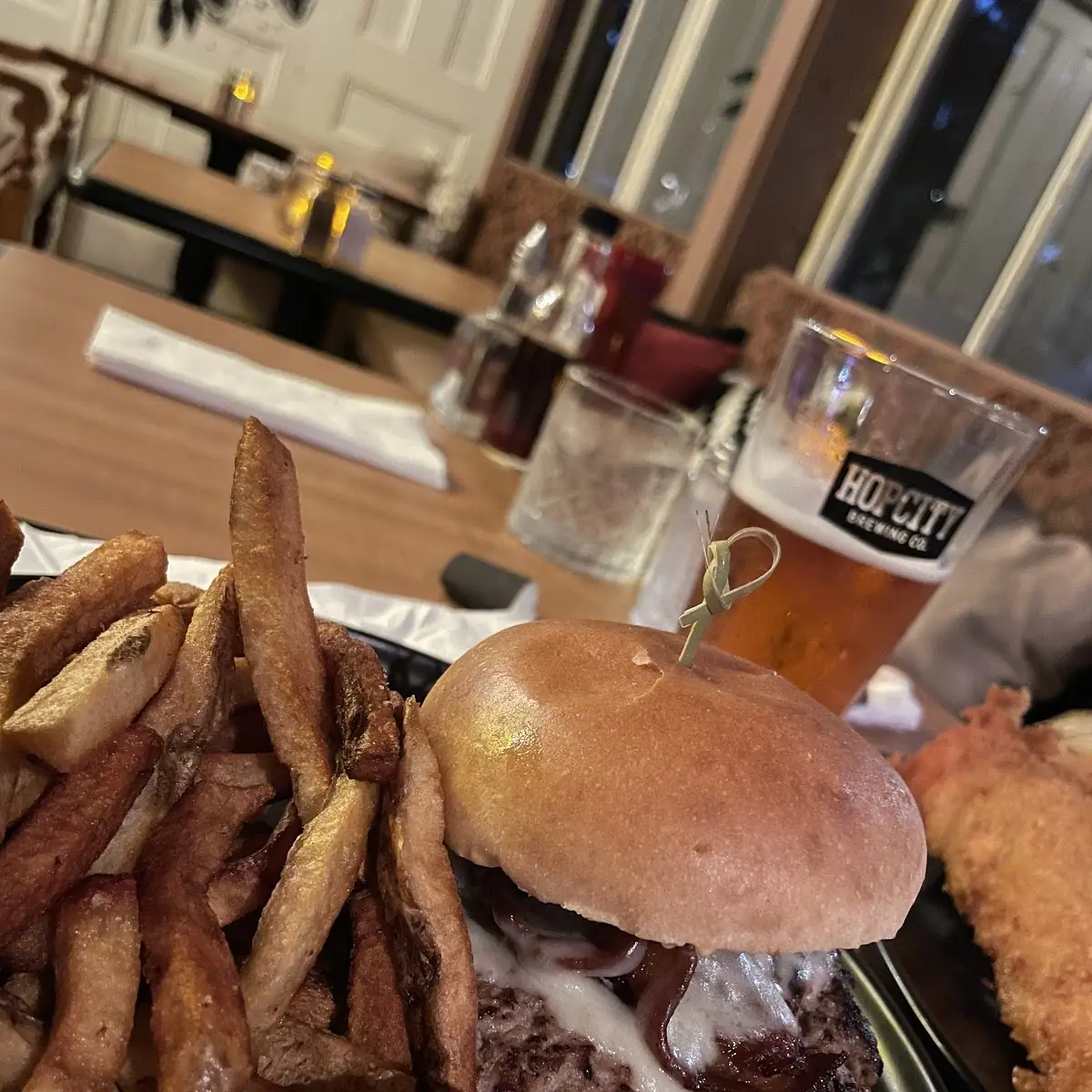 Food & drink, Stonewater Pub