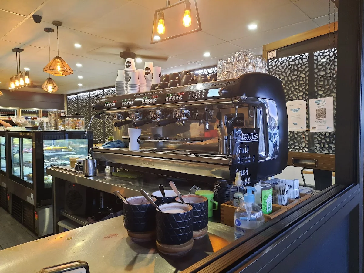 Vibe, Siesta Cafe & Deli