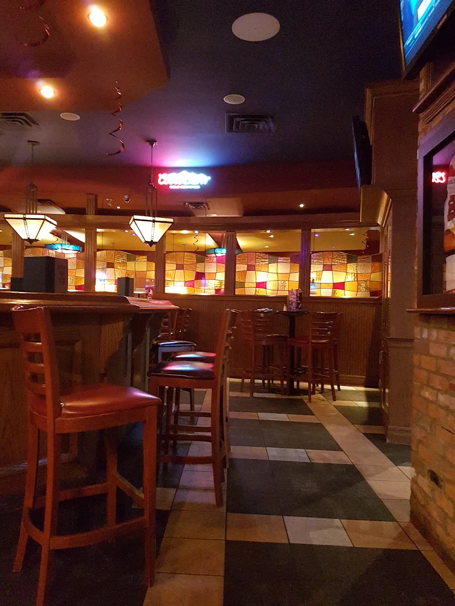 Vibe, Kelseys Original Roadhouse
