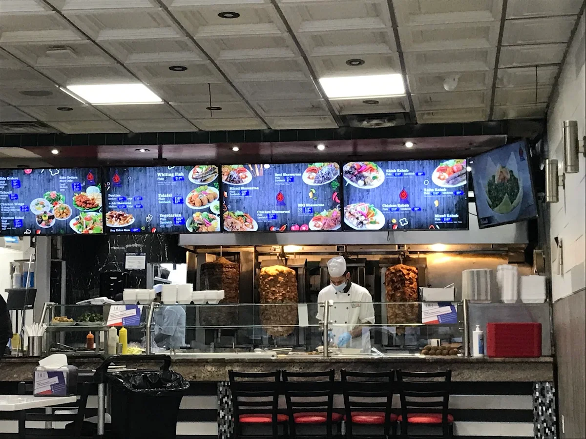 Vibe, Shawarma Palace