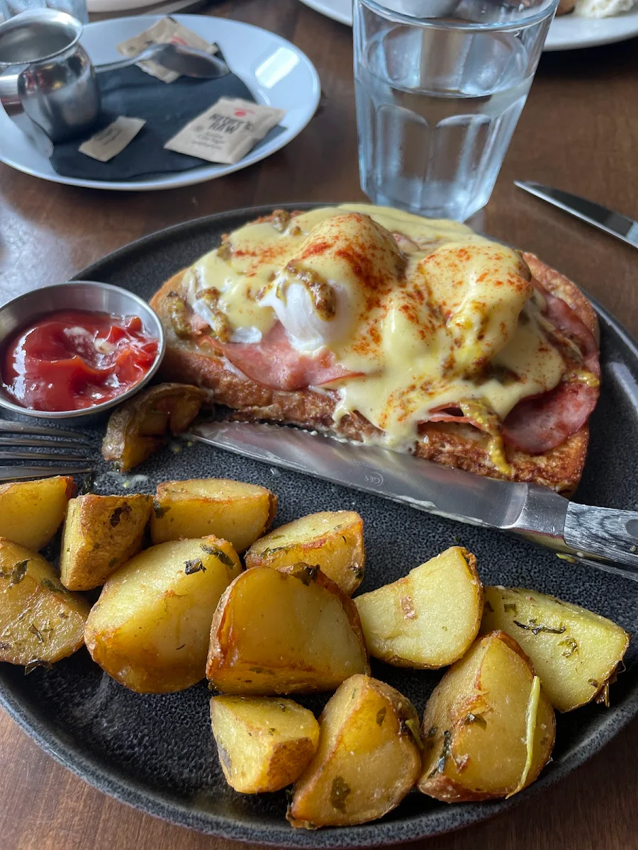 Food & drink, Shy's Place Restaurant
