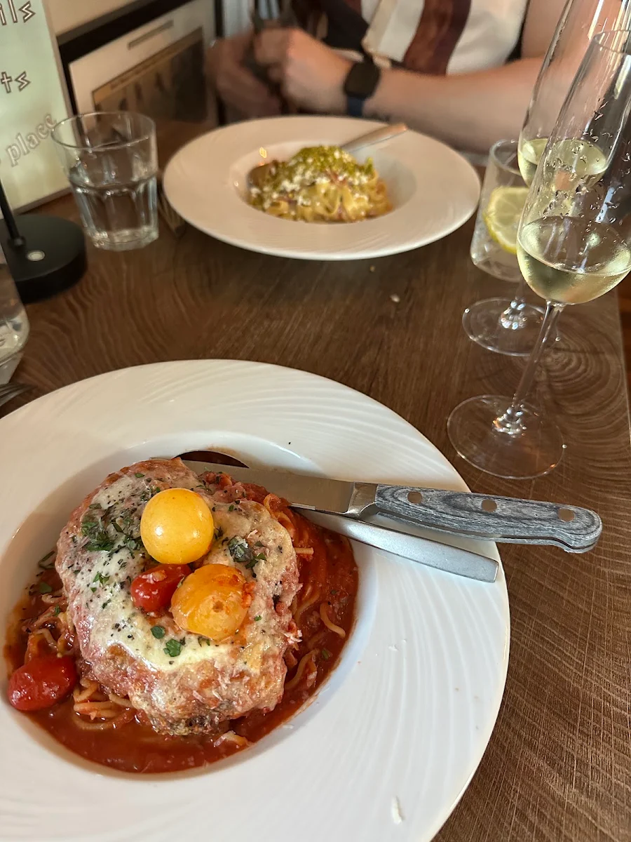 Food & drink, Shy's Place Restaurant