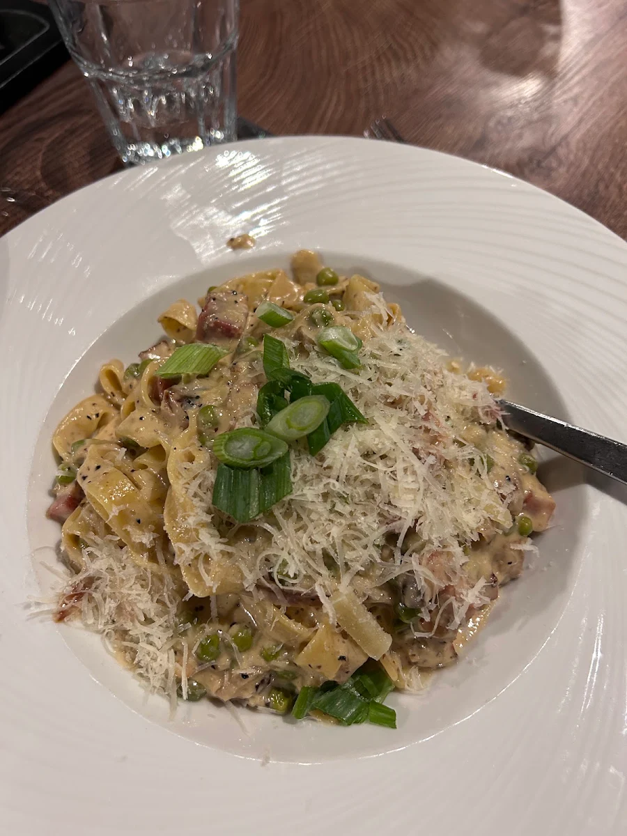 Food & drink, Shy's Place Restaurant