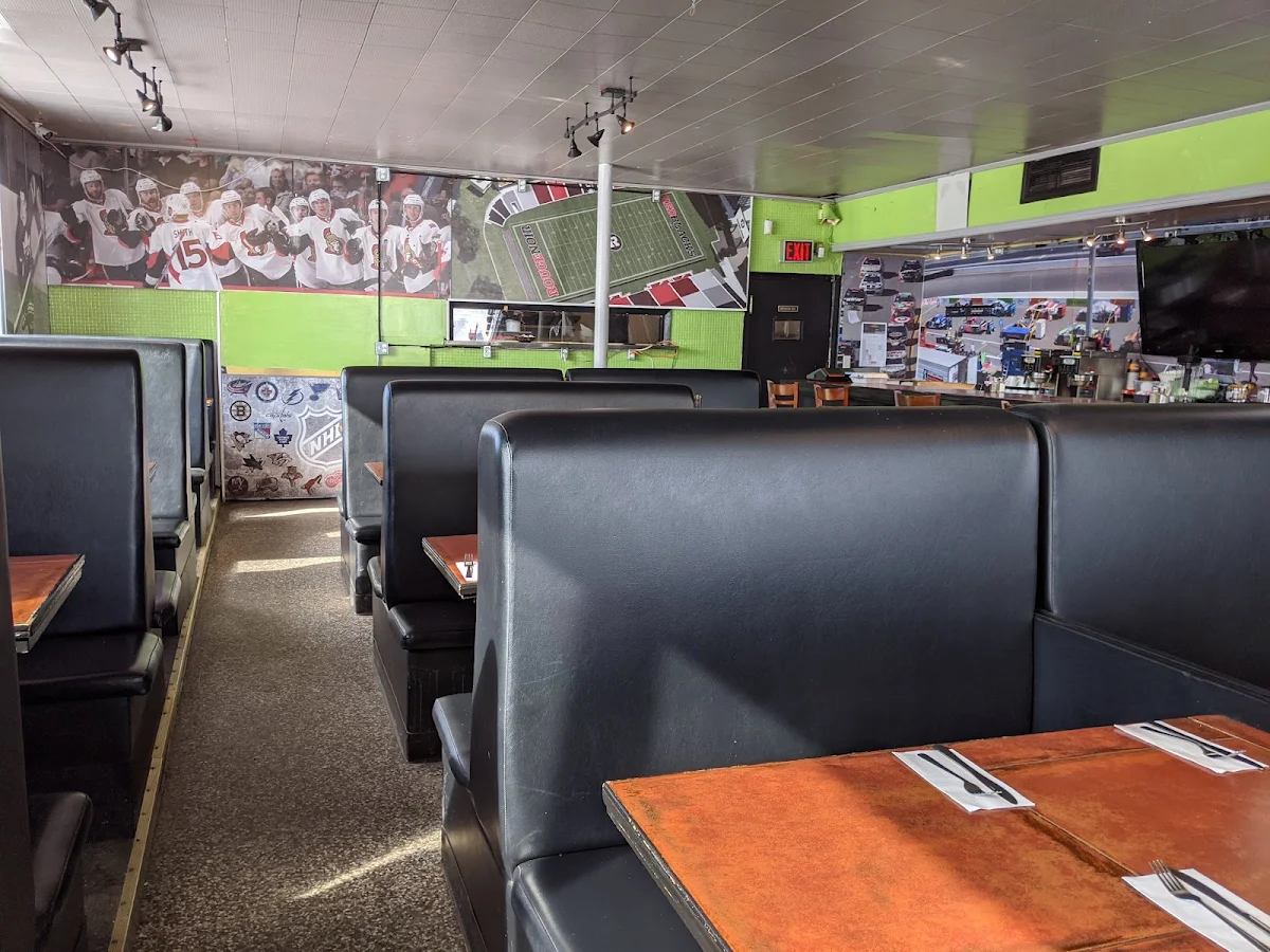 Vibe, Miss Molly's Diner