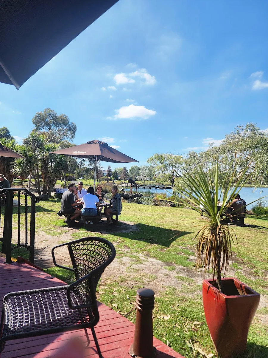 Vibe, Waterways Cafe Bar and Restaurant