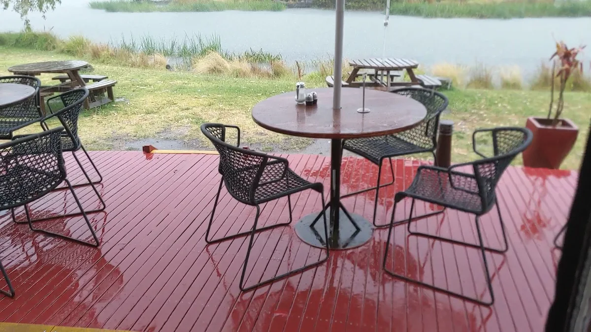 Vibe, Waterways Cafe Bar and Restaurant