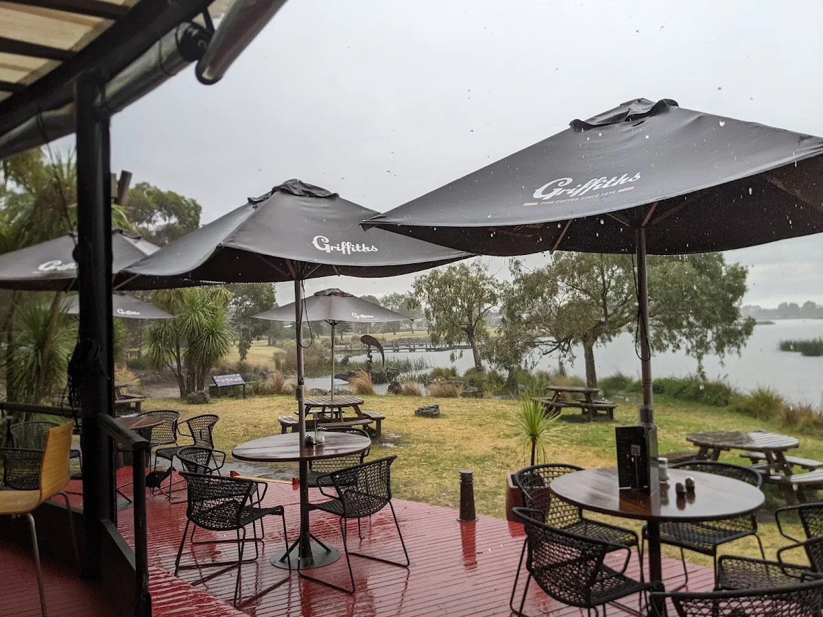 Vibe, Waterways Cafe Bar and Restaurant
