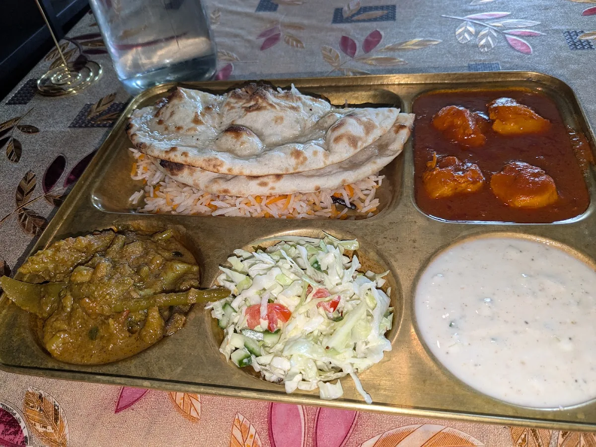Food & drink, Restaurant Taj Mahal - Cuisine Fine - Apportez votre vin