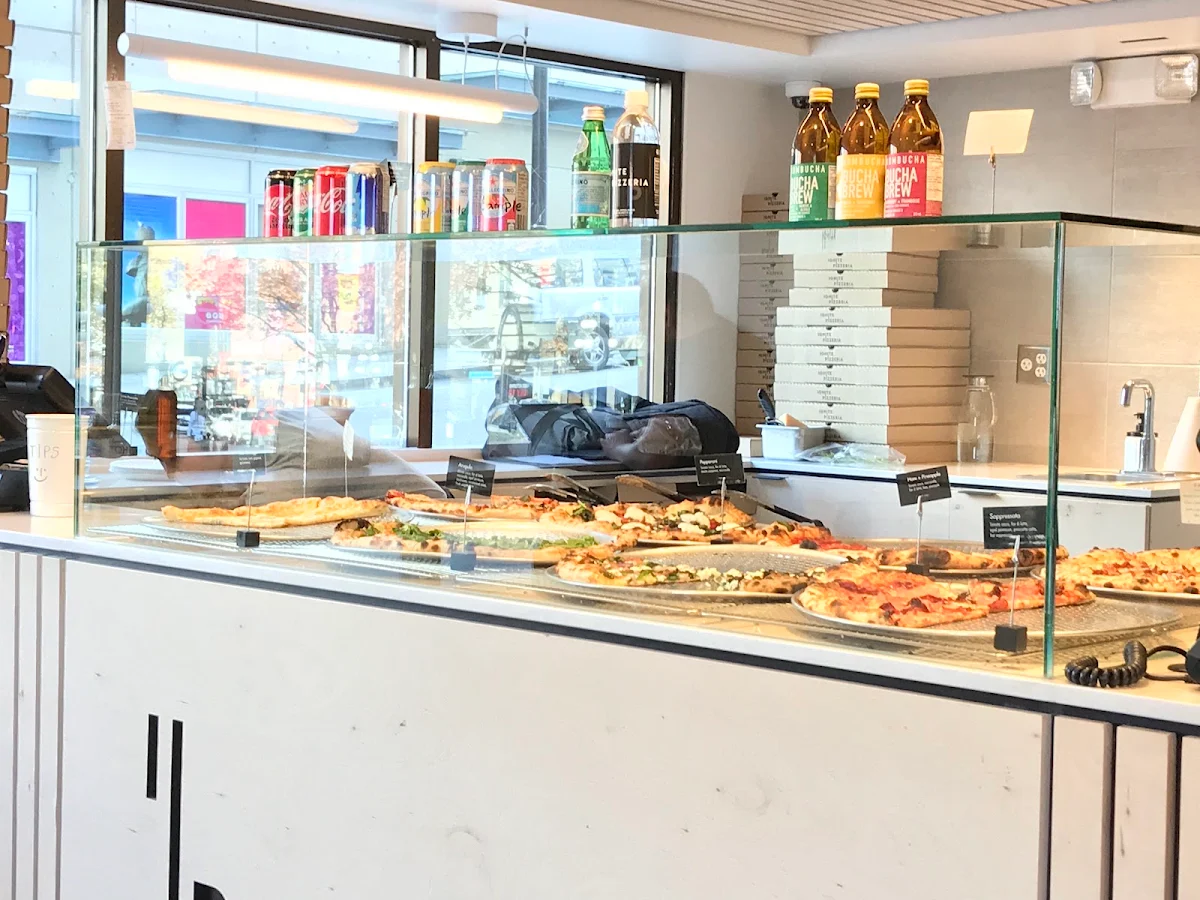 Vibe, Ignite Pizzeria Gastown (Express)