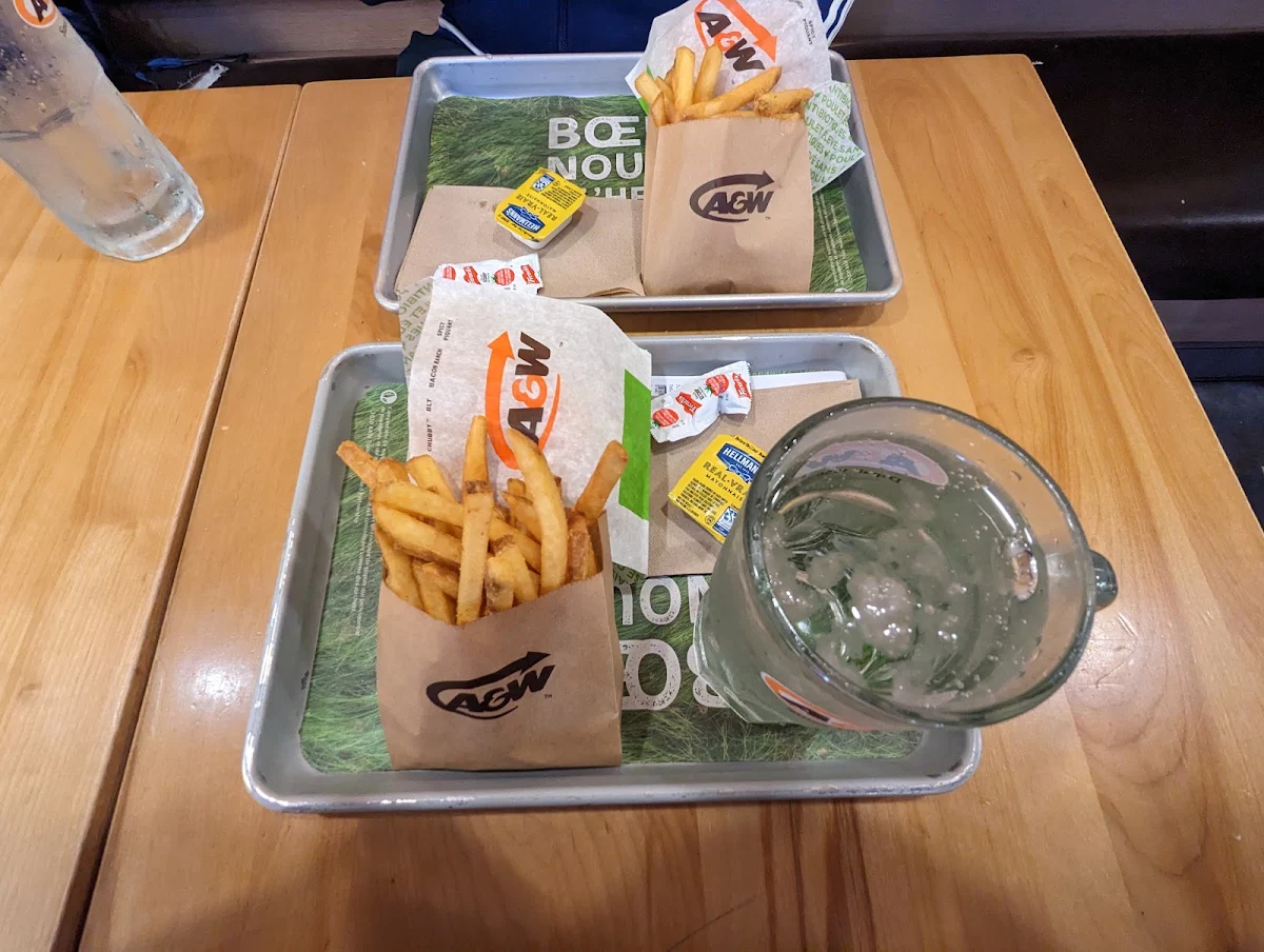 Food & drink, A&W Canada