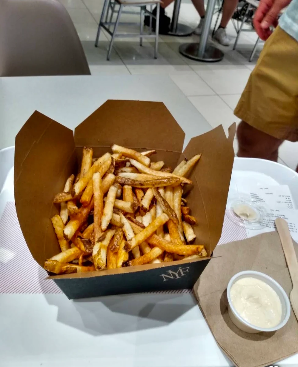Food & drink, New York Fries - Rideau Centre