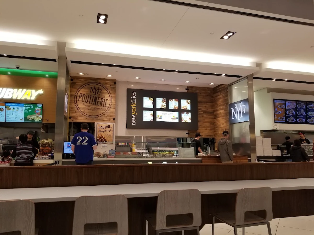 Vibe, New York Fries - Rideau Centre