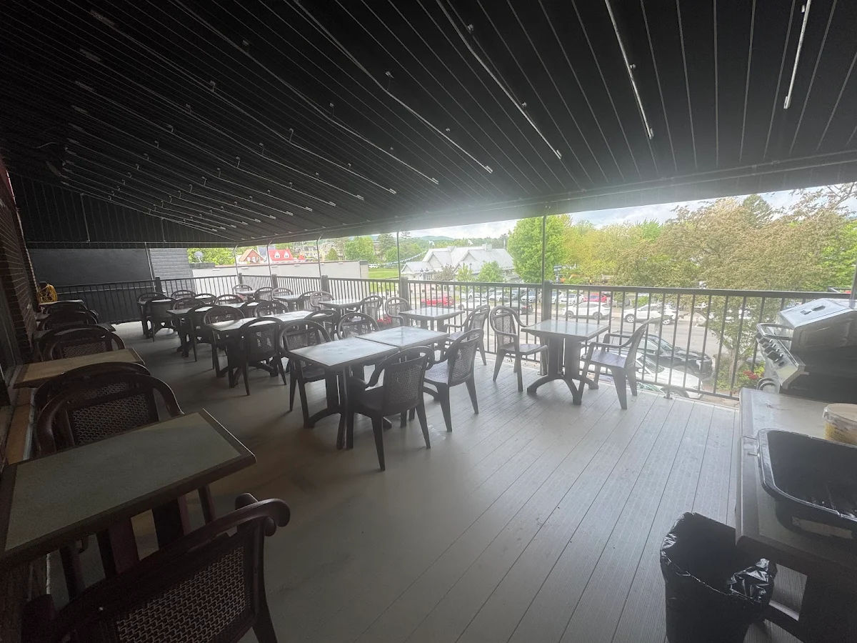 Vibe, LA STATION des saveurs - Épicerie de proximité - Sandwiches / Salades - Café / Espresso / Thé - Bière Artisanale / Vin