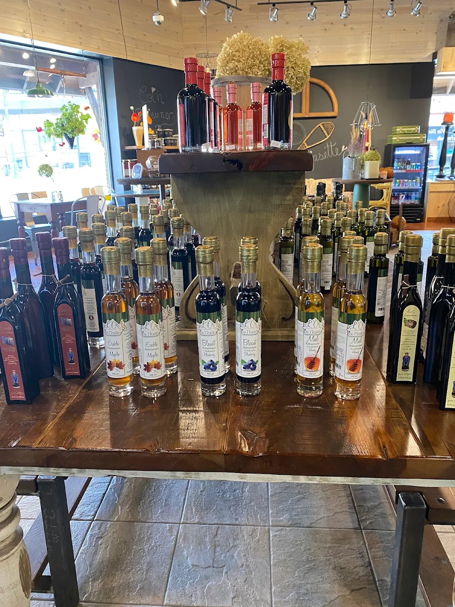 Vibe, LA STATION des saveurs - Épicerie de proximité - Sandwiches / Salades - Café / Espresso / Thé - Bière Artisanale / Vin