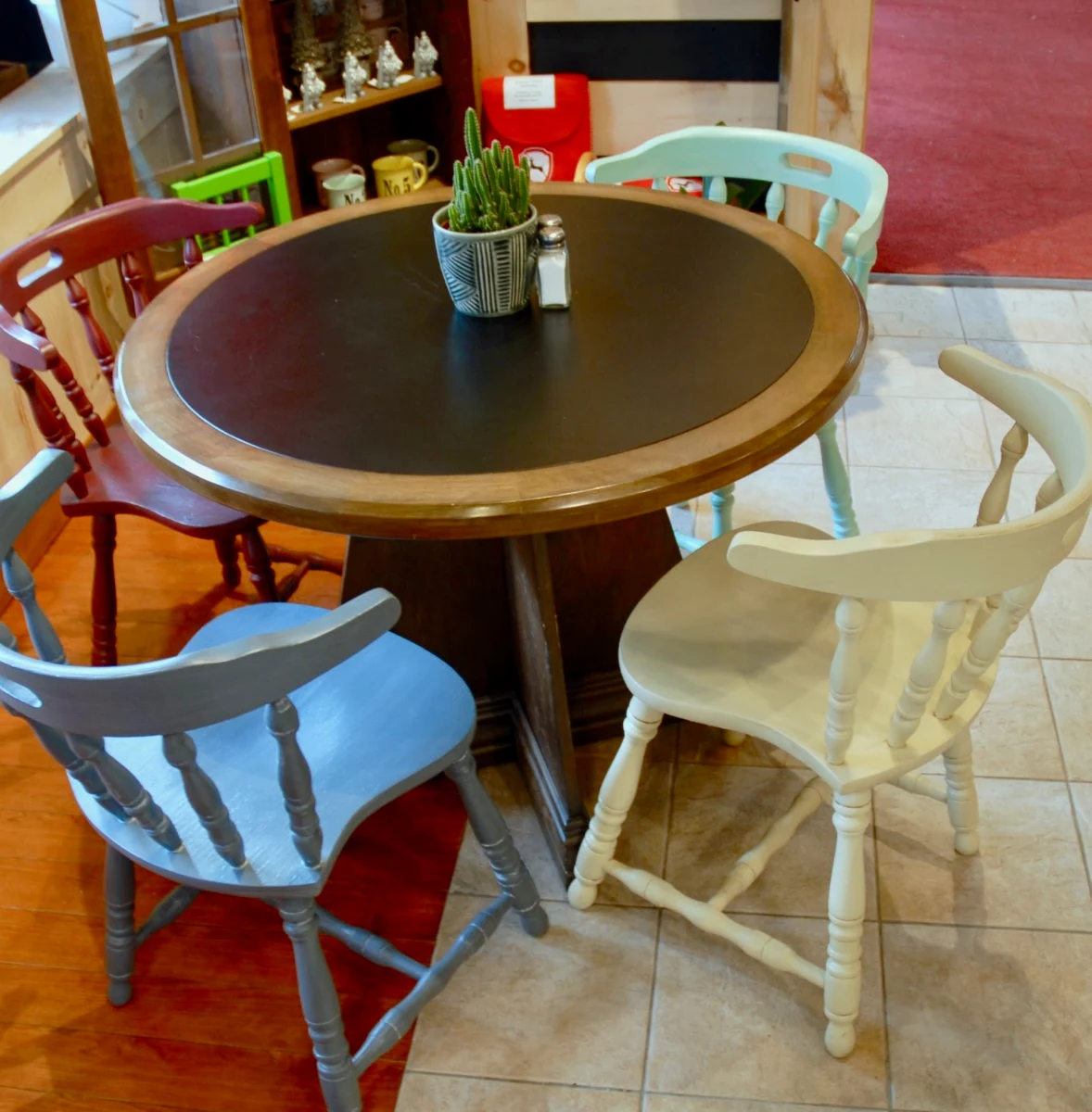 Vibe, LA STATION des saveurs - Épicerie de proximité - Sandwiches / Salades - Café / Espresso / Thé - Bière Artisanale / Vin