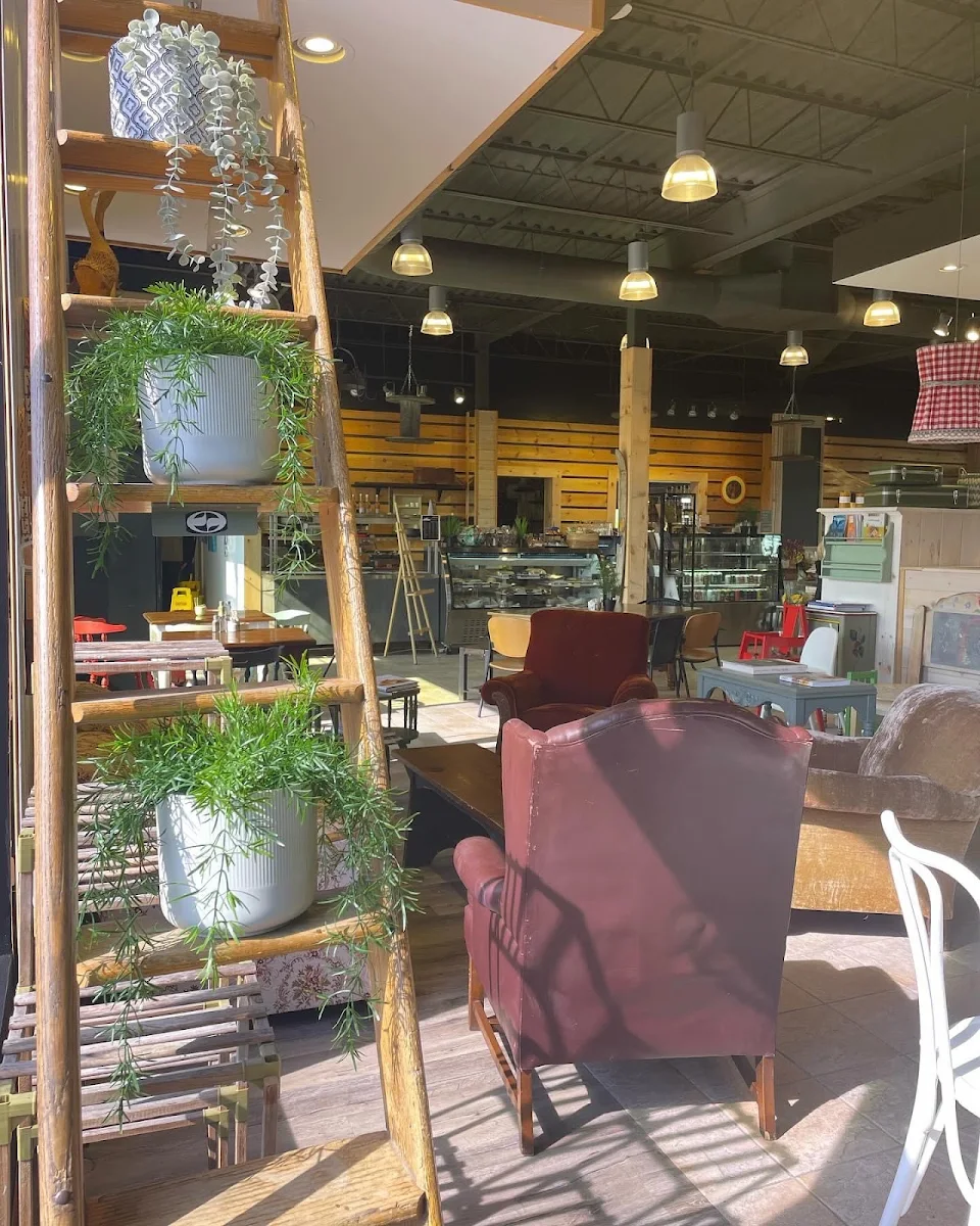 Vibe, LA STATION des saveurs - Épicerie de proximité - Sandwiches / Salades - Café / Espresso / Thé - Bière Artisanale / Vin