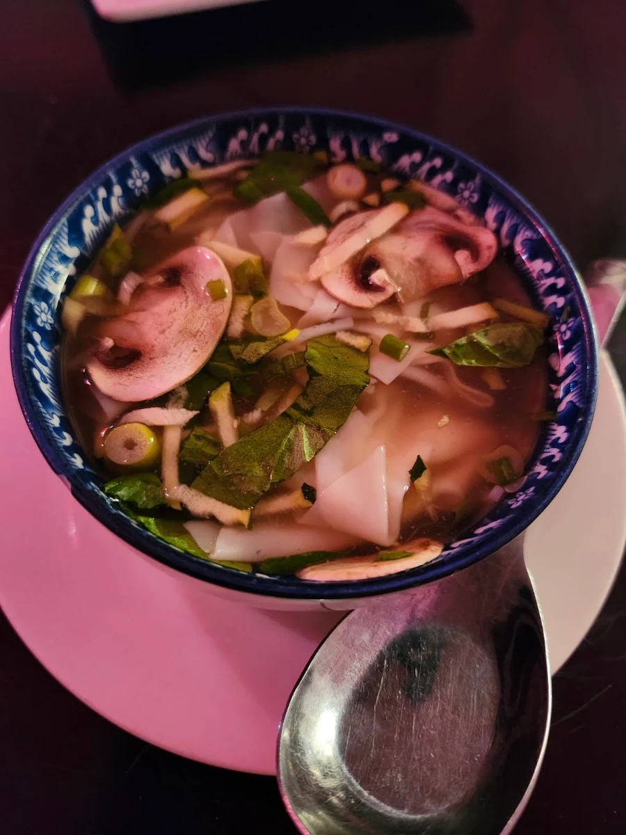 Food & drink, Restaurant fusion asiatique Inc