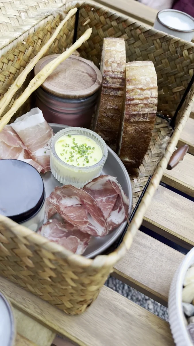 Food & drink photo 8