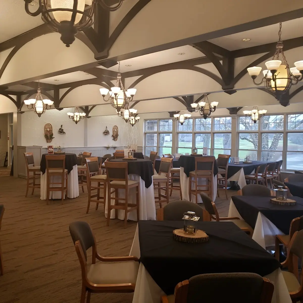 Vibe, Whirlpool Restaurant