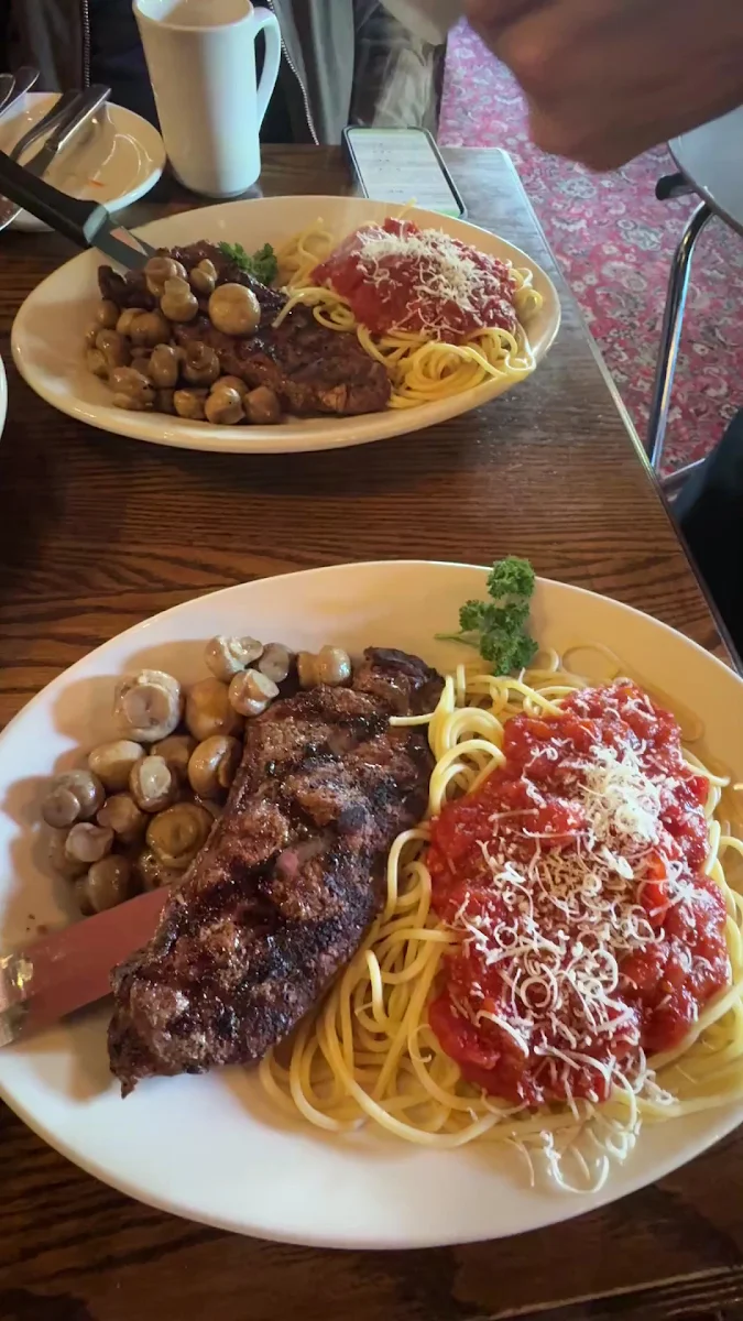 Food & drink, The Old Spaghetti Factory (Kelowna)