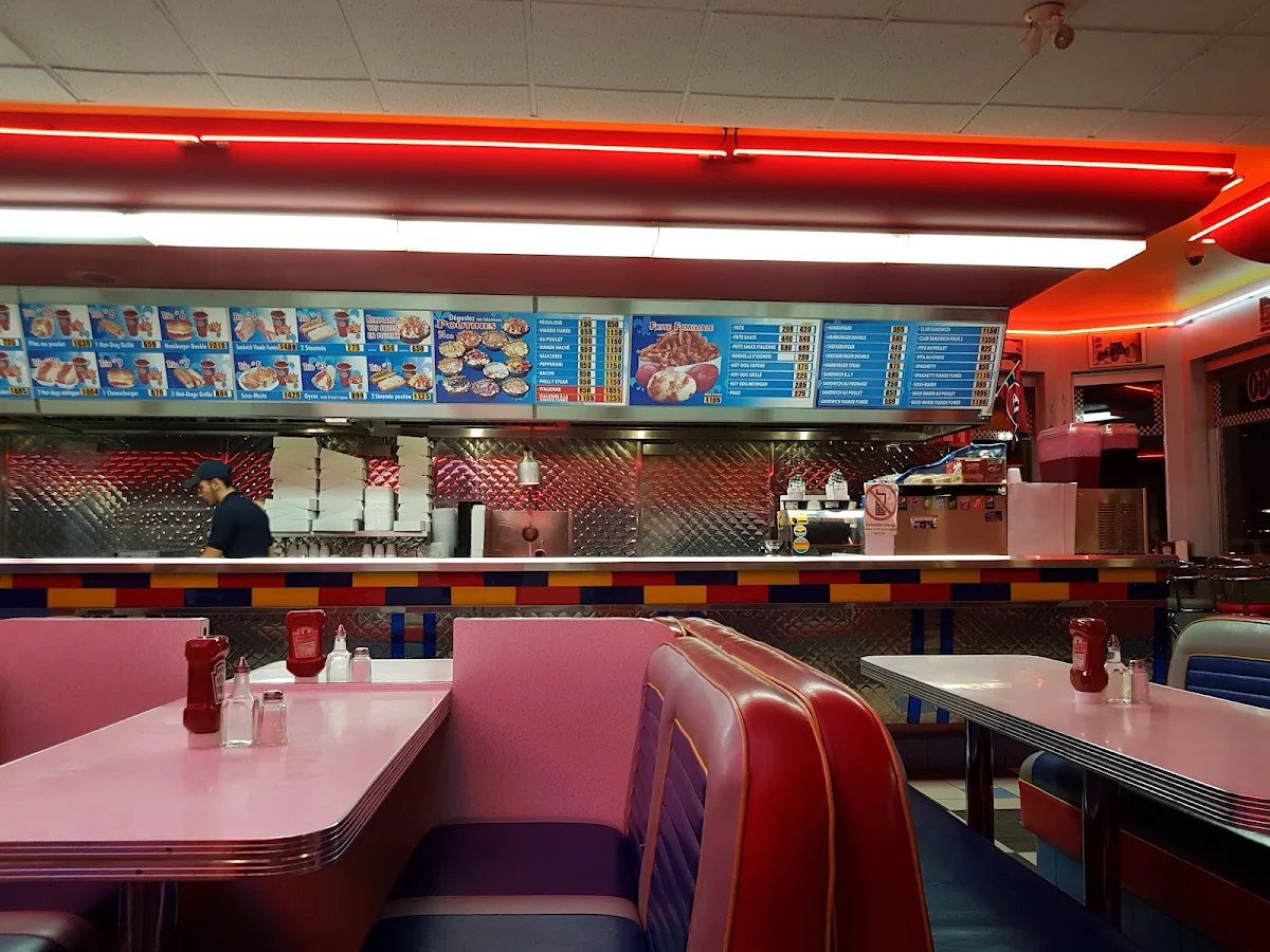 Vibe, Restaurant La Belle Province