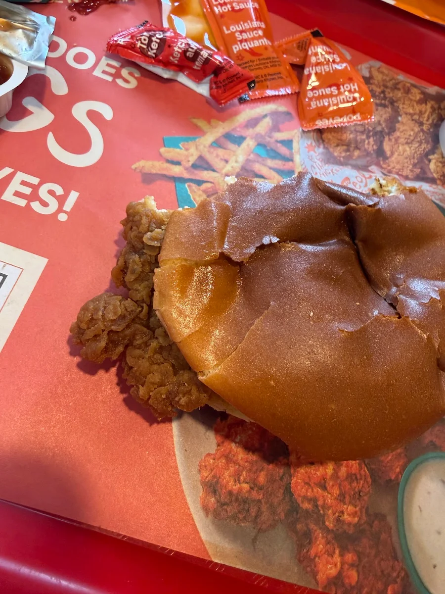 Food & drink, Popeyes Louisiana Kitchen